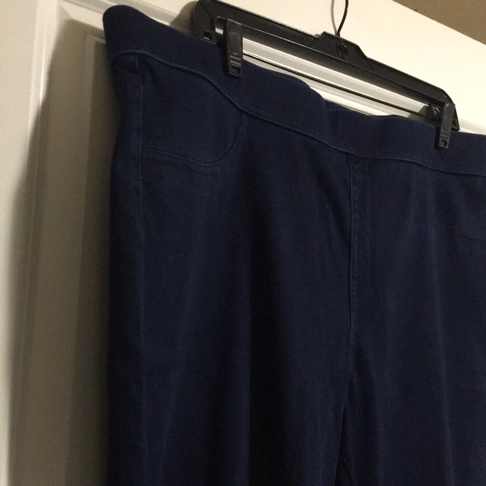 Plus size Capri pants